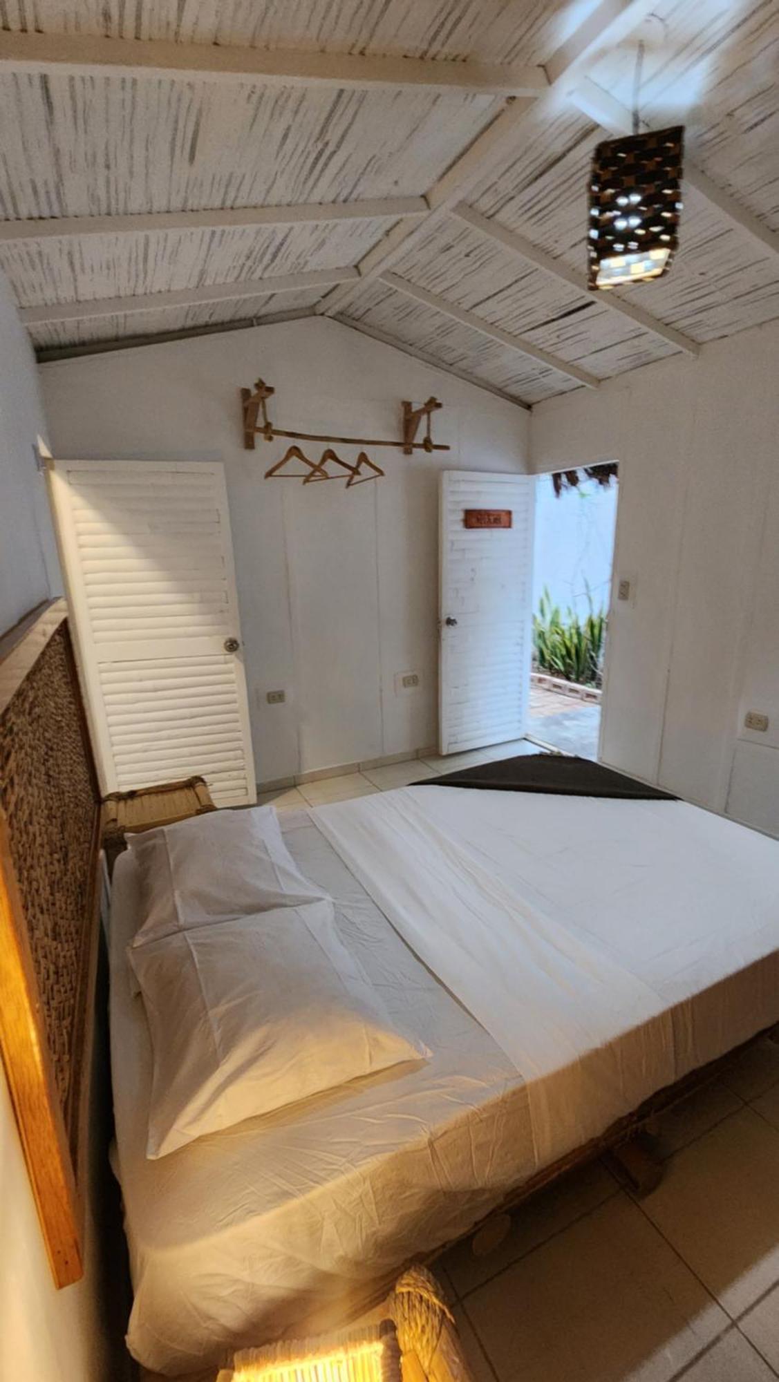 Kinti Guest House Манкора Екстериор снимка